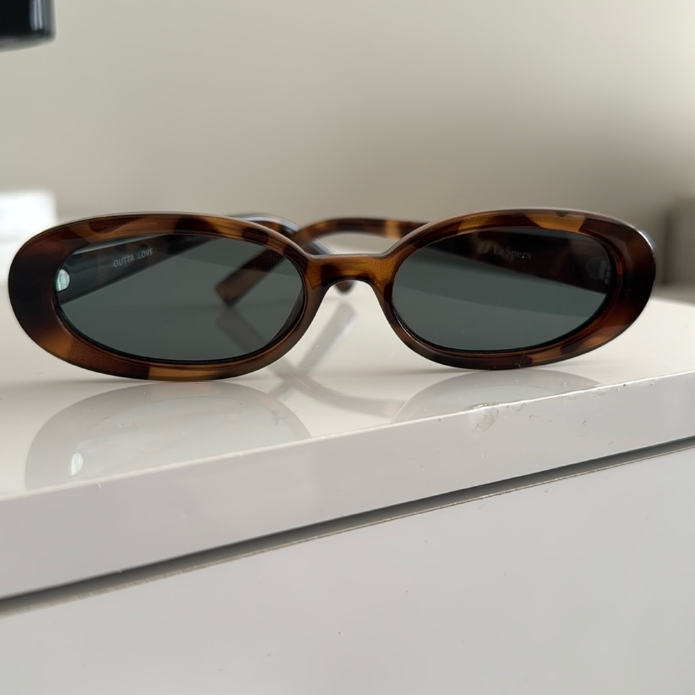 Le Specs OUTTA LOVE Sunglasses - Tortoise